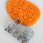 MĪCI voolimismassi lõikevorm, rong